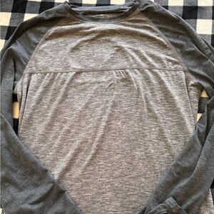 American Eagle Outfitters Heather Gray Tee